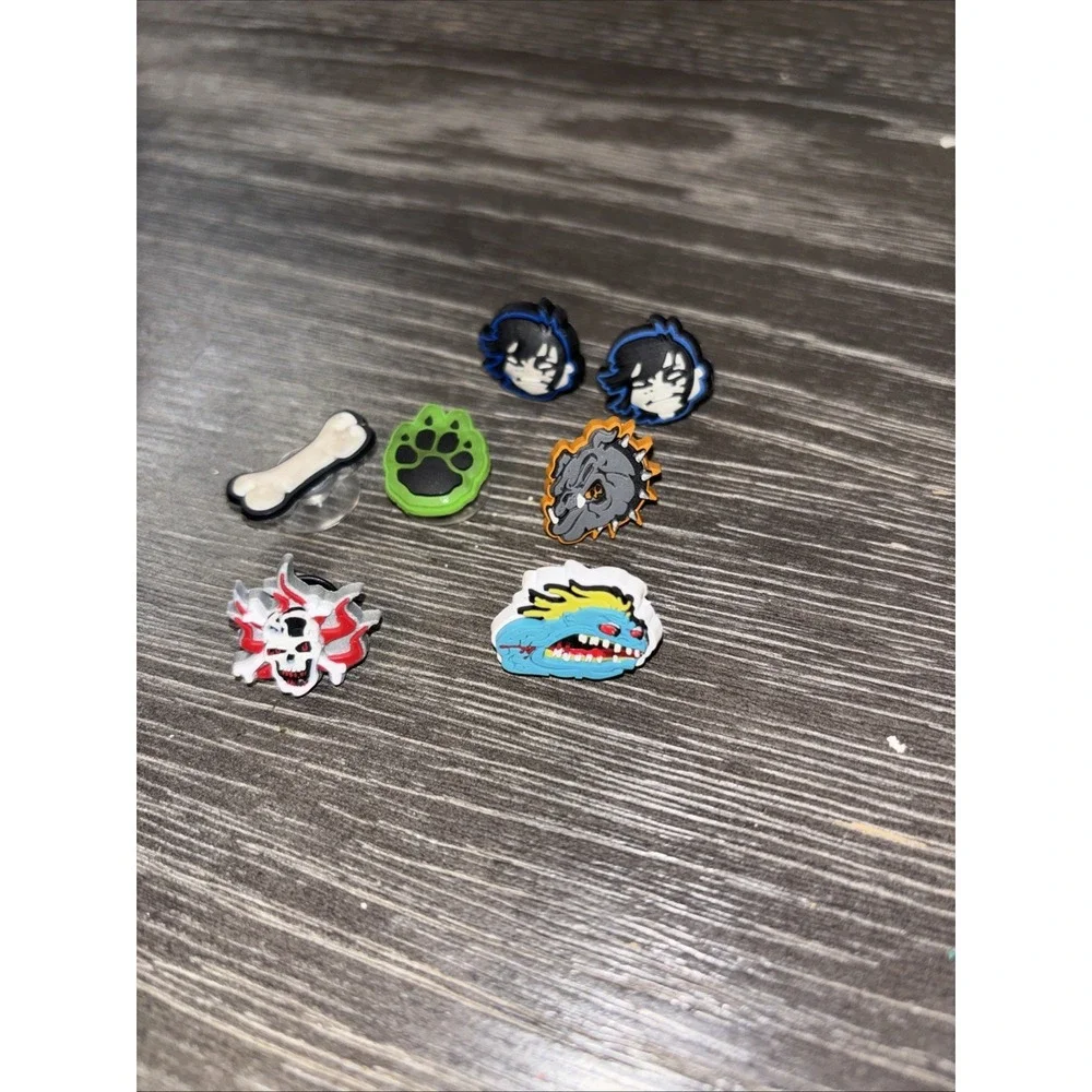 CROCS PINS lot of 7 Dog, Anime, Scull